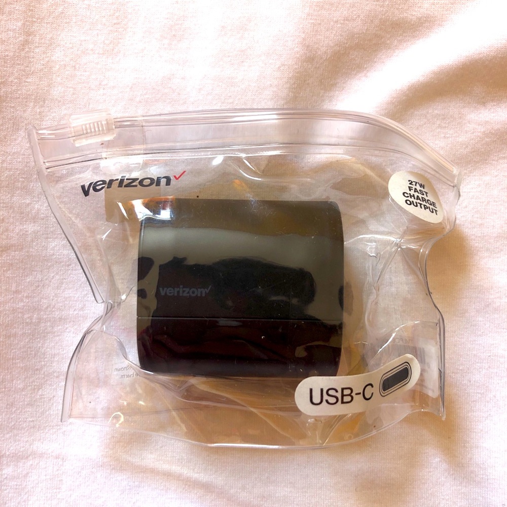 BRAND NEW USB-C Adapter